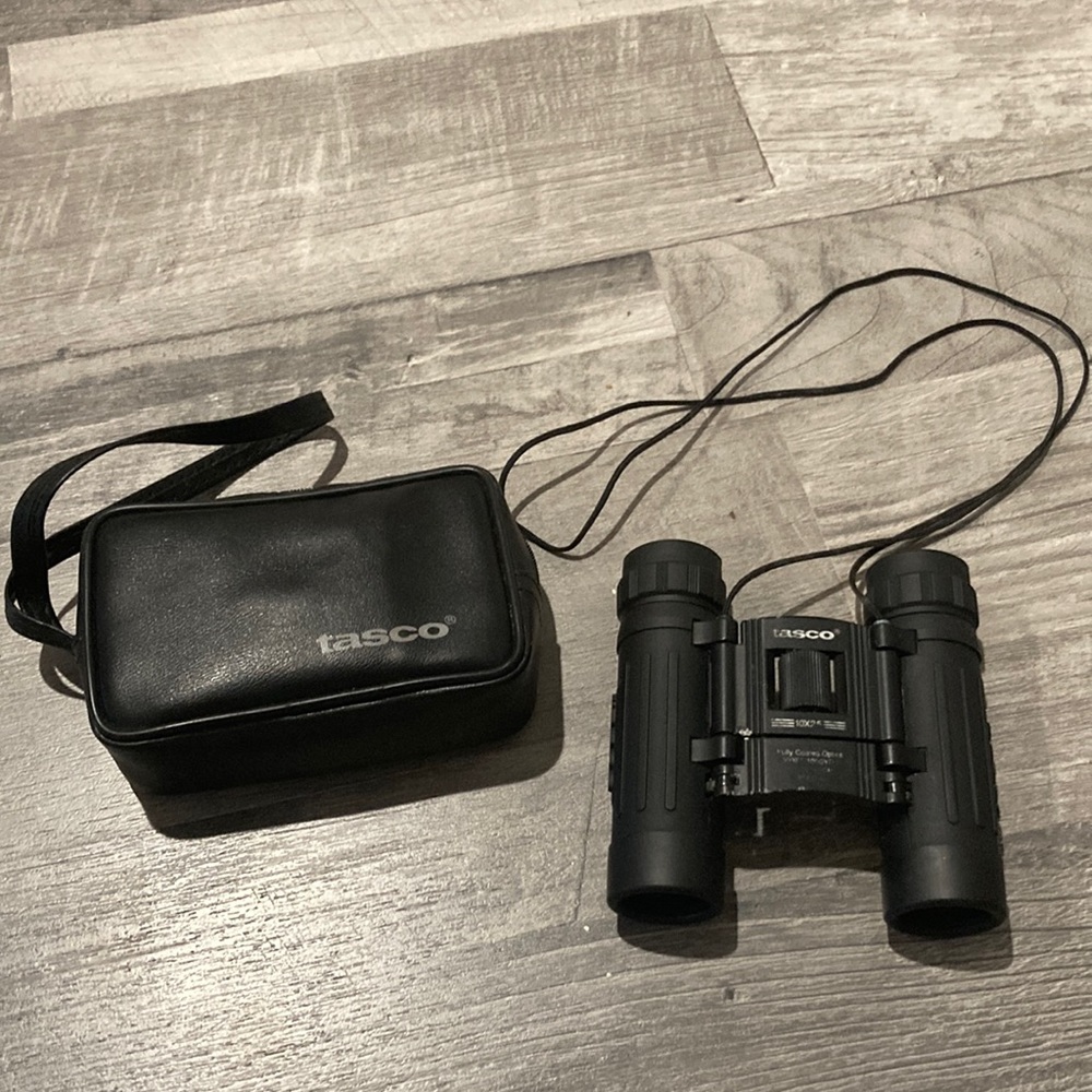 Tasco Binoculars 10x25